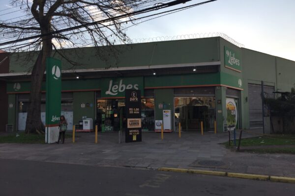 Lojas Lebes - Assis Brasil - POA
